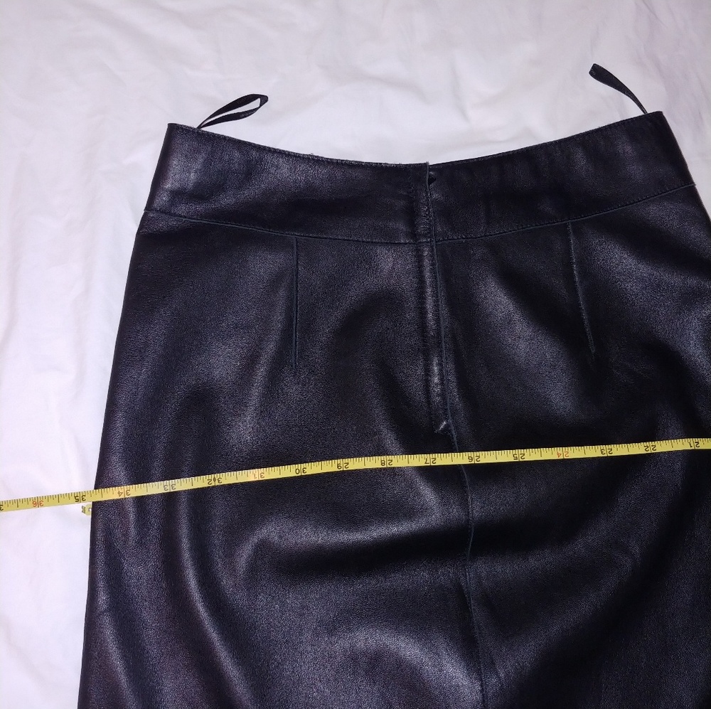 BEBE 100% GENUINE LEATHER SKIRT - Picture 8 of 10